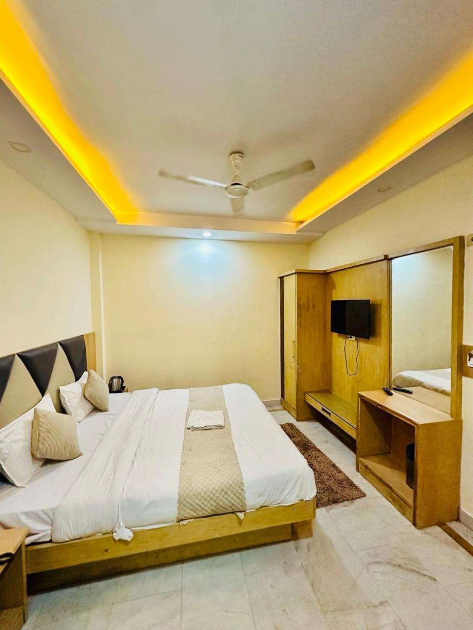 Hotel Bramhaputra Near New Delhi Railway Station Екстериор снимка